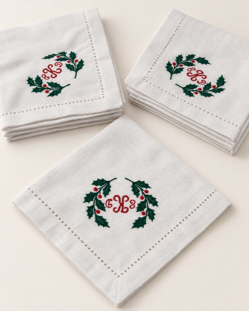 Holly cocktail linens